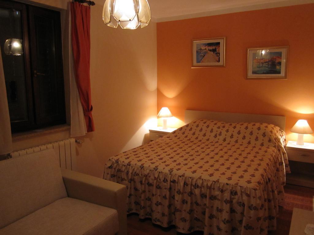 Apartments Mediteraneo Tar-Vabriga Zimmer foto