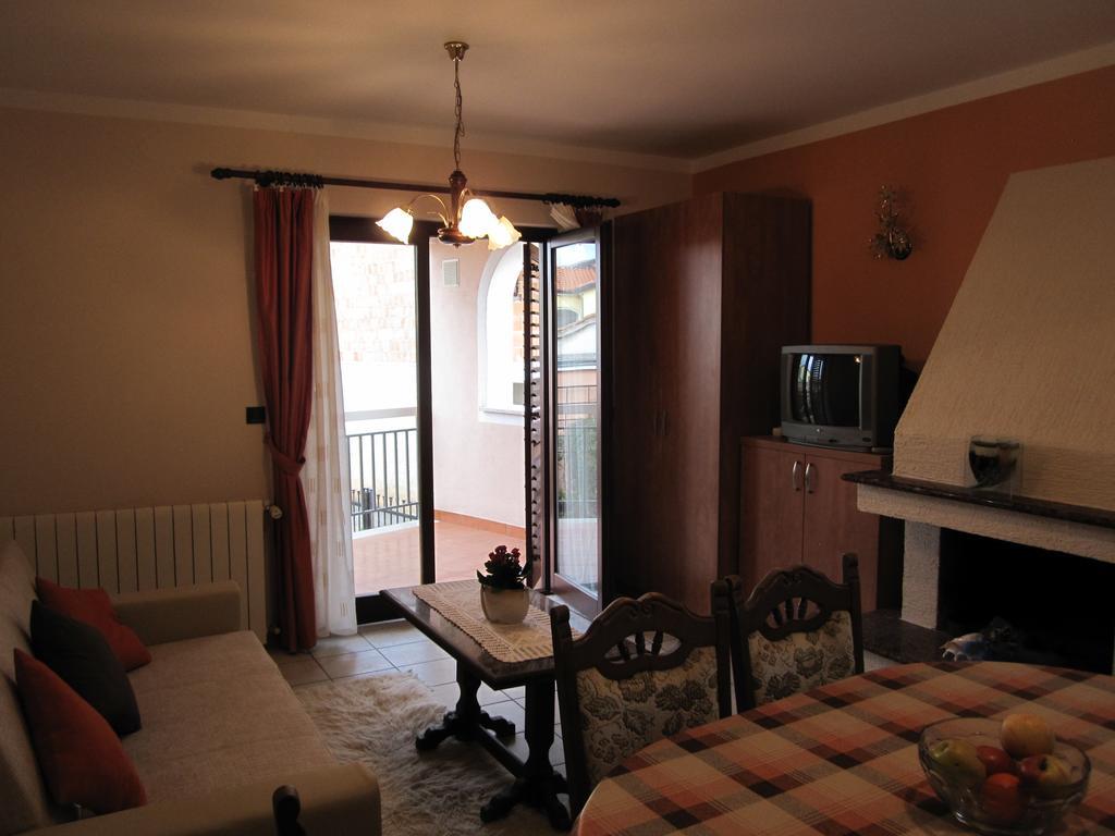 Apartments Mediteraneo Tar-Vabriga Zimmer foto