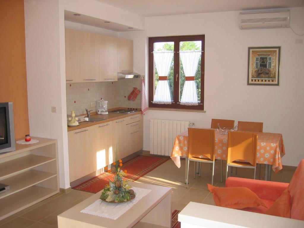 Apartments Mediteraneo Tar-Vabriga Exterior foto